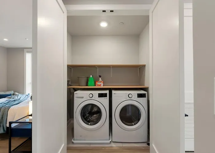 Appartement New Build In Pilsen Spacious 2 Bed 2 Bath Unit *