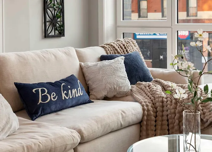 New Build In Pilsen Spacious 2 Bed 2 Bath Unit *